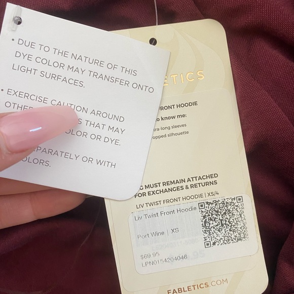 FABLETICS NEVER WORN TOP - Picture 3 of 5